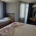 Mimoza Konyaaltı