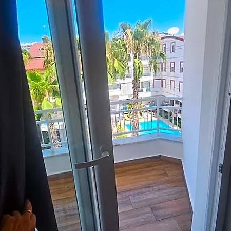 Mimoza Konyaalti 3* אנטליה